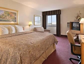 Ramada Fairview Heights Quarto foto