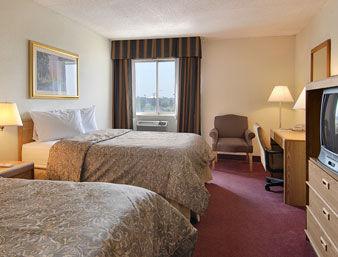 Ramada Fairview Heights Quarto foto